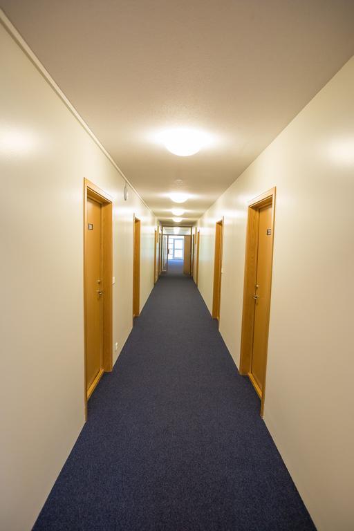 Hotel Laugar Лейгар Экстерьер фото